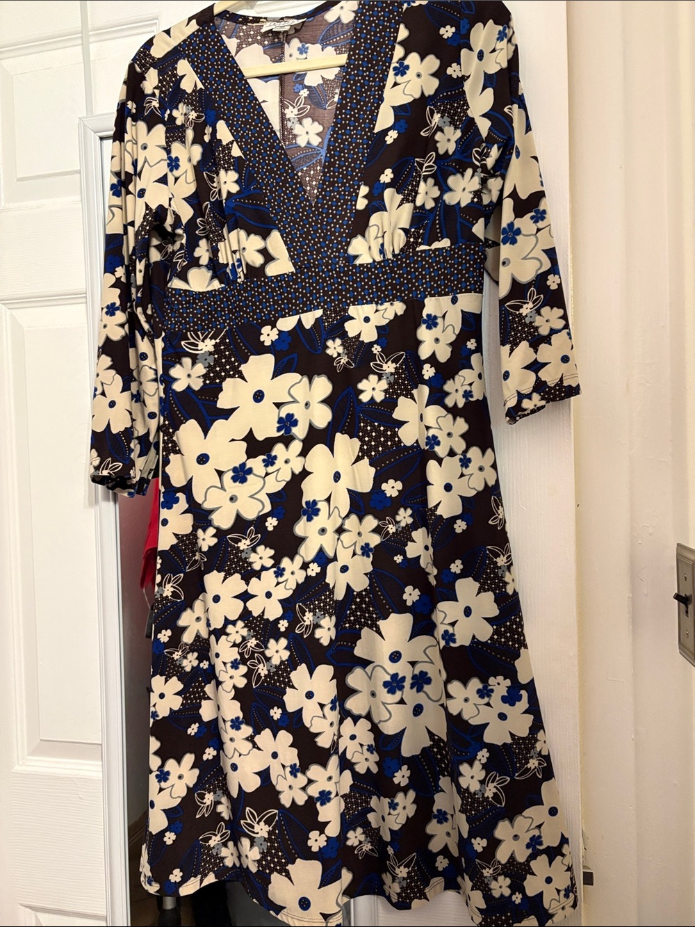 Enfocus Studio Navy, Cream & Blue Floral V-Neck Midi Dress 14 W PtP 19 inches